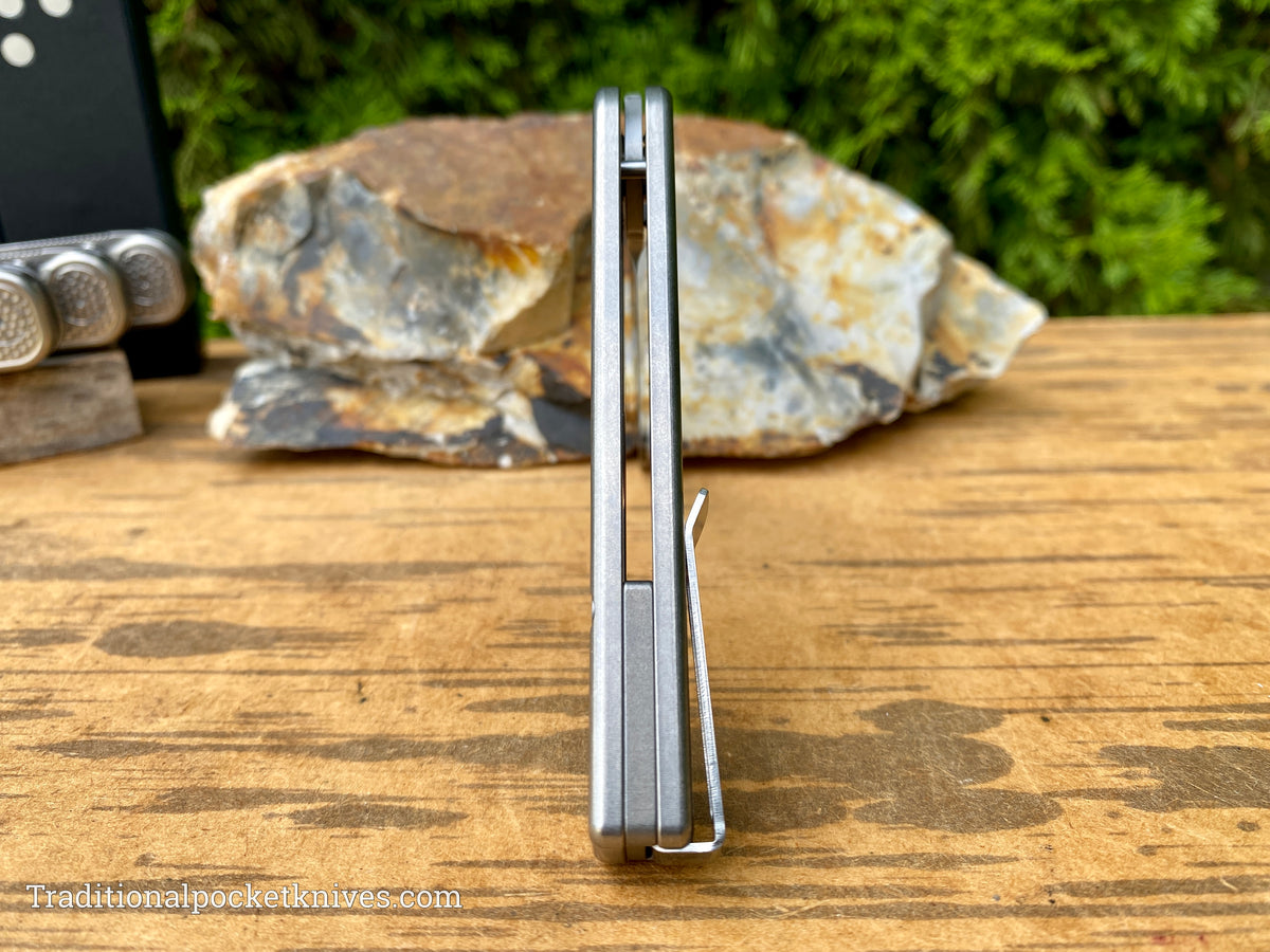 Tactile Knife Co. Golf Rockwall Thumbstud