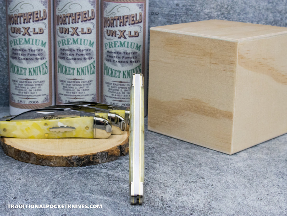 Great Eastern Cutlery #380225 Northfield UNXLD Campfire Whittler Yellow Snow Acrylic