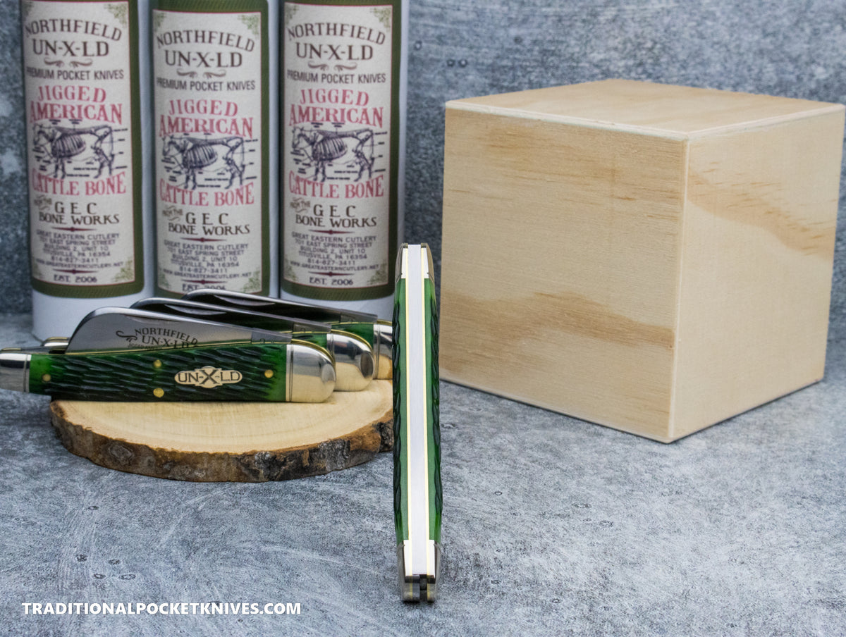 Great Eastern Cutlery #383225 Northfield UNXLD John Chapman Tractor Green Jigged Bone Satin