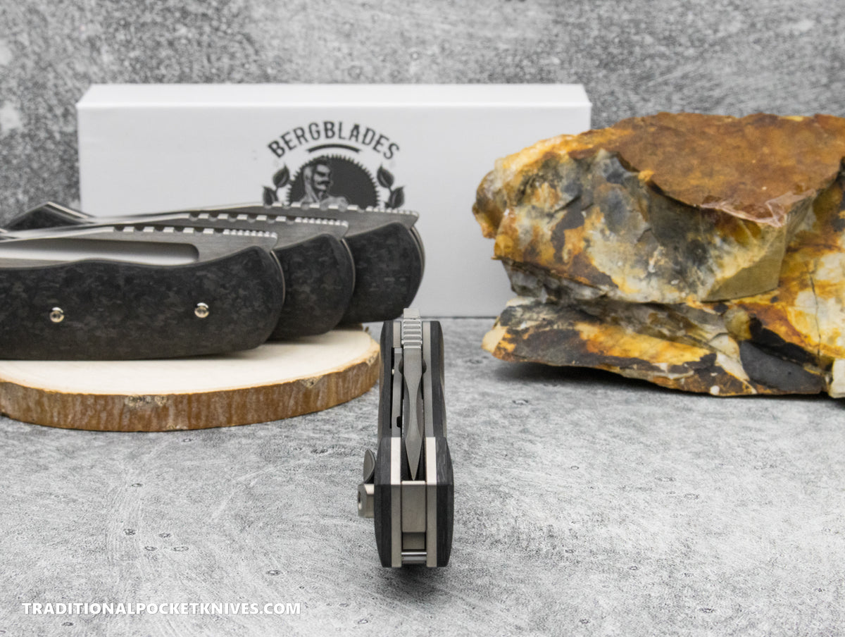 BergBlades Alpha Liner Lock Fat Carbon Marble Carbon Fiber Satin Magnacut