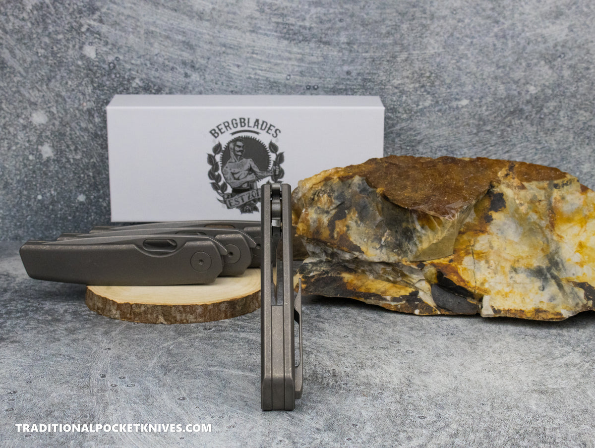 BergBlades Mini Sweeney Full Sandblast Stonewashed Titanium Sandblast Stonewashed Magnacut