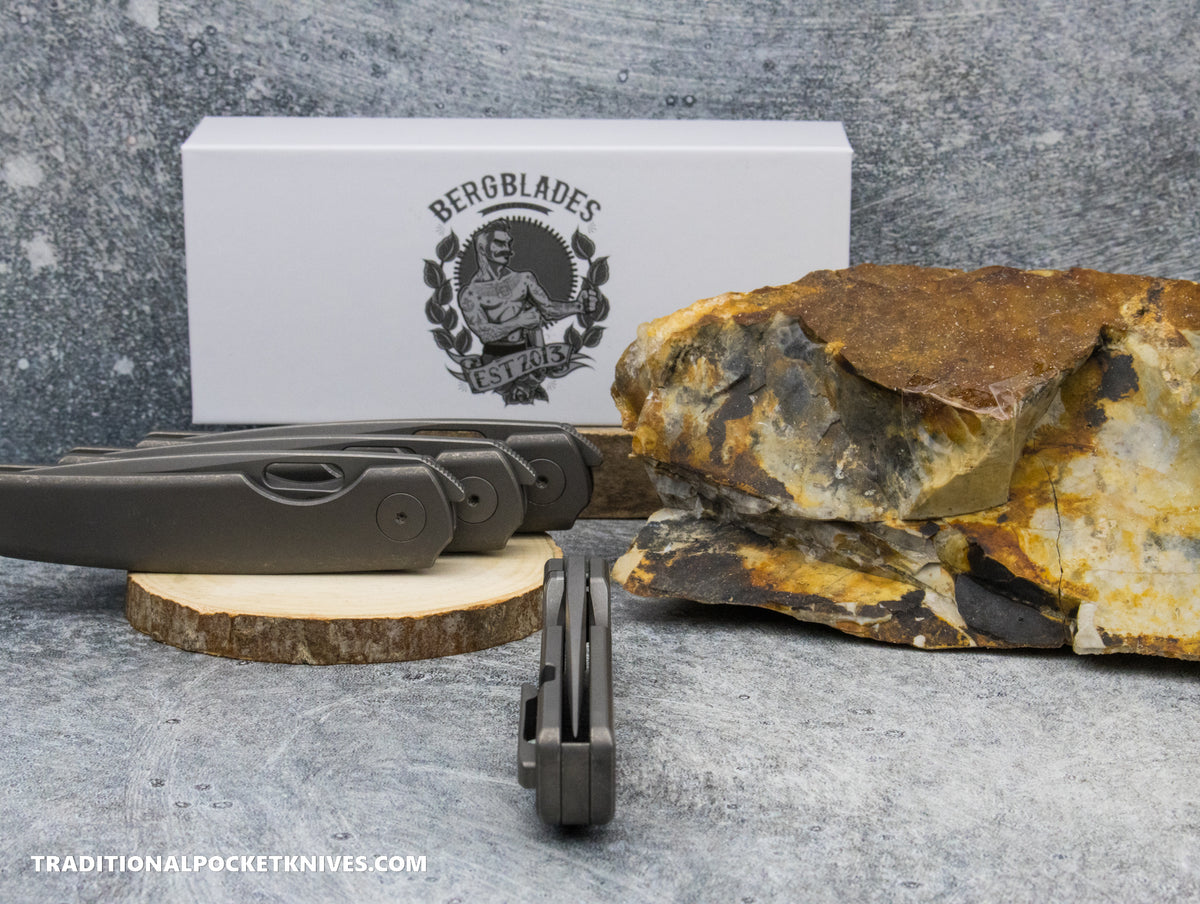 BergBlades Mini Sweeney Full Sandblast Stonewashed Titanium Sandblast Stonewashed Magnacut