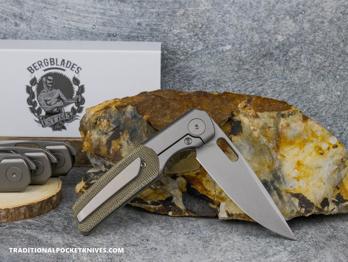 BergBlades Mini Sweeney Green Micarta Light Sandblast and Stonewashed Titanium Light Sandblast and Stonewashed Magnacut