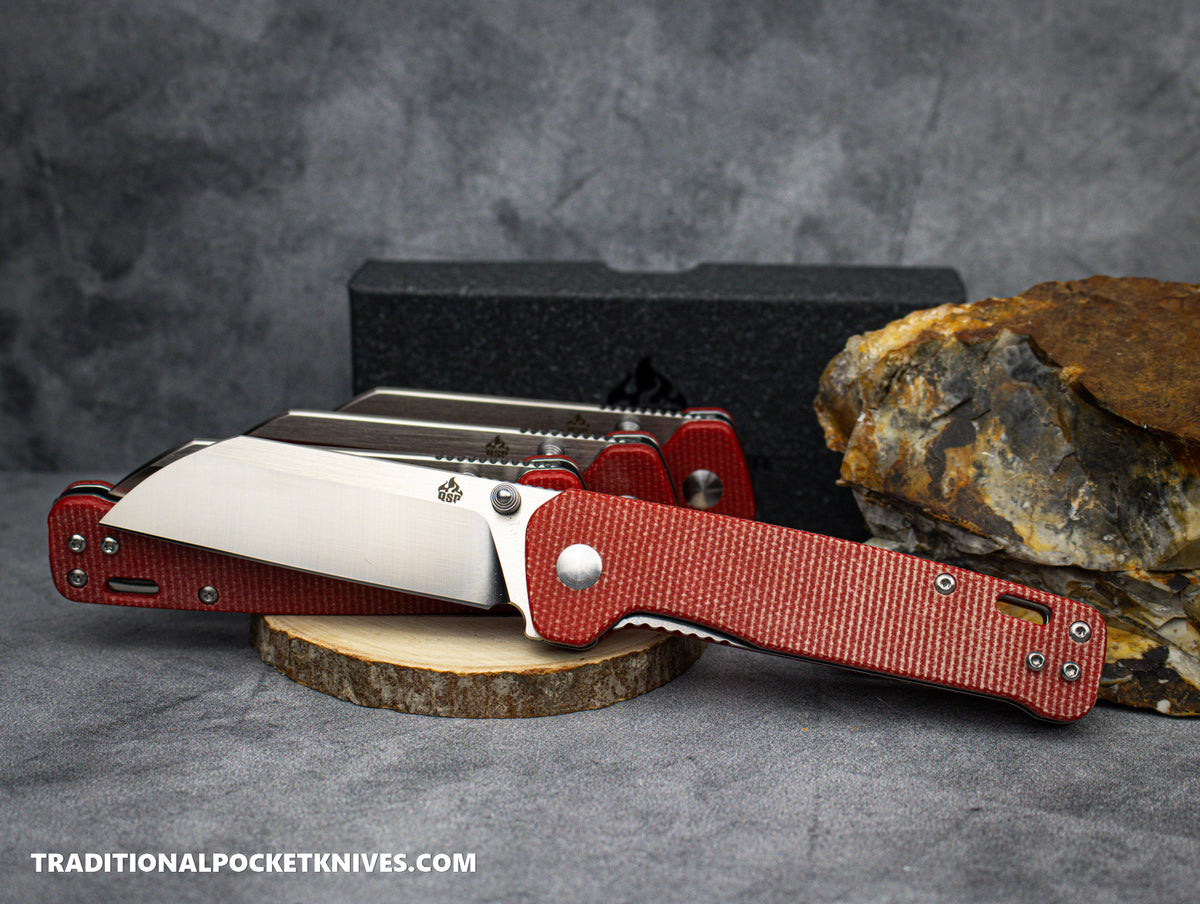QSP Penguin Knife QS130-D Red Micarta D2 Steel