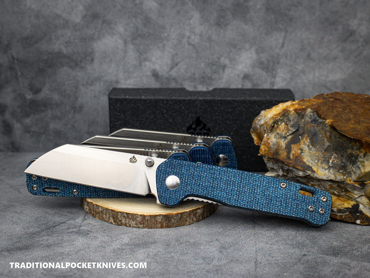 QSP Penguin Knife QS130-H Blue Micarta D2 Steel