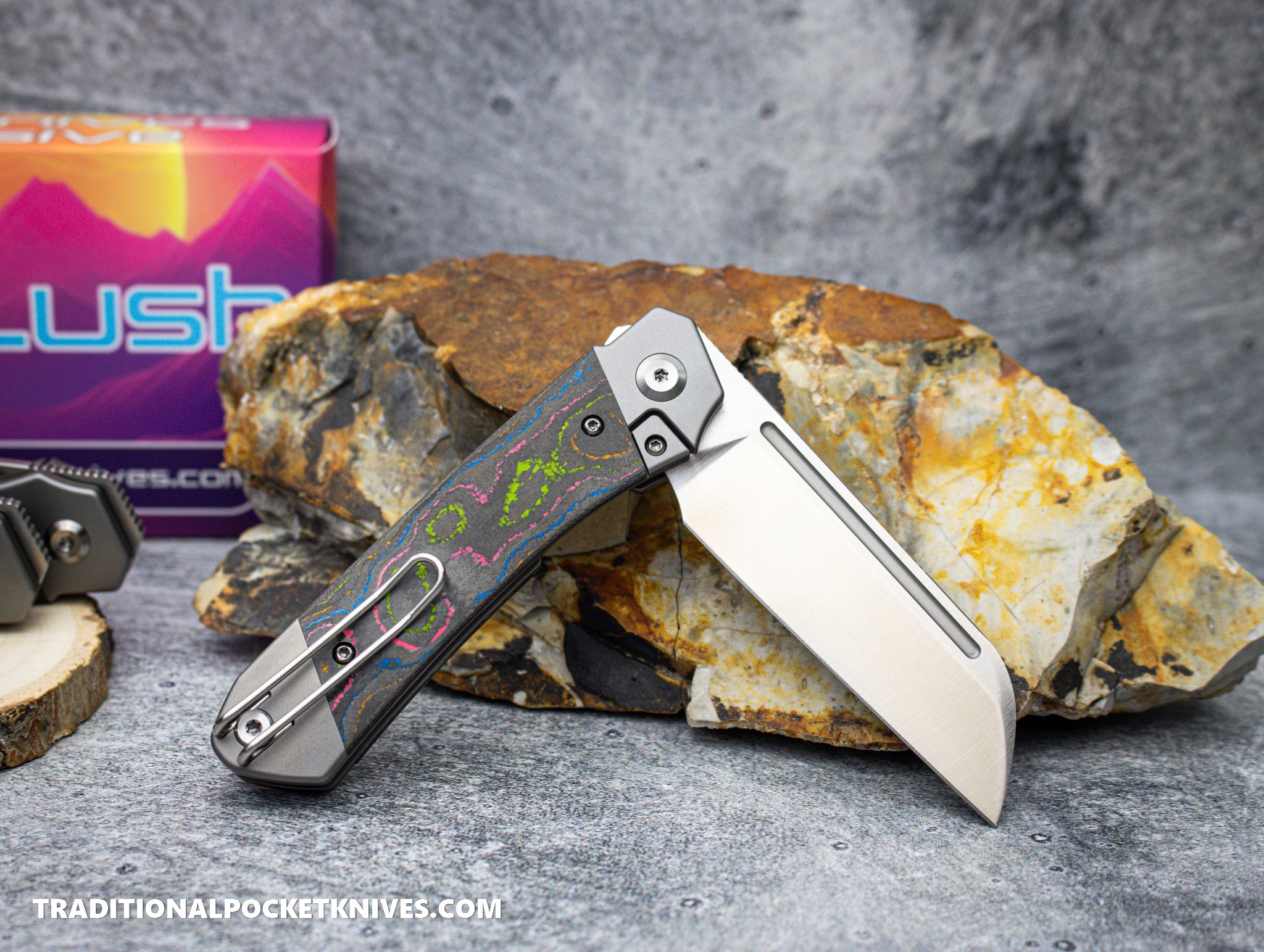 【限定品】BURN100S Camo Edition Divo Knives Lush CamoCarbon 80's - C. Risner Cutlery LLC