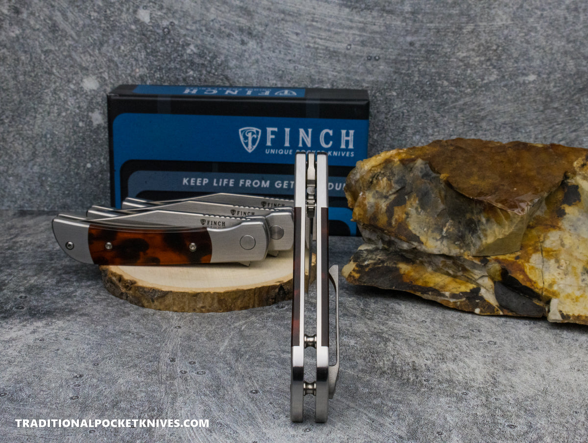 Finch Frog Leg Tortoise Resin