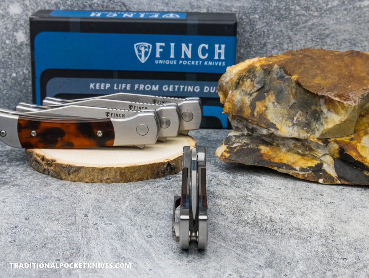 Finch Frog Leg Tortoise Resin