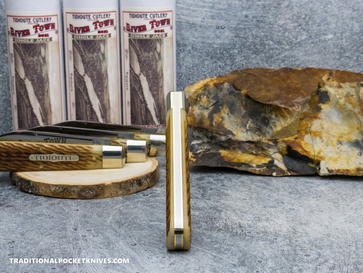 Great Eastern Cutlery #862125 Tidioute Cutlery River Town Single Jack Antique Amber Jigged Bone