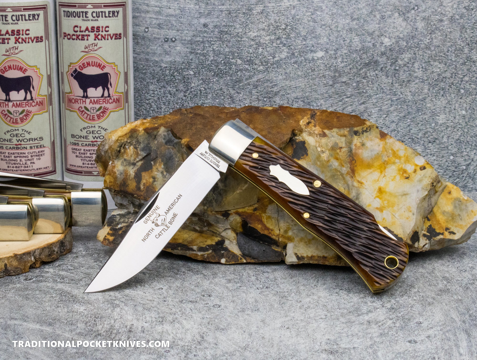 Great Eastern Cutlery #421125LB Tidioute Cutlery Missouri Trader Lockback Antique Yellow Jigged Bone