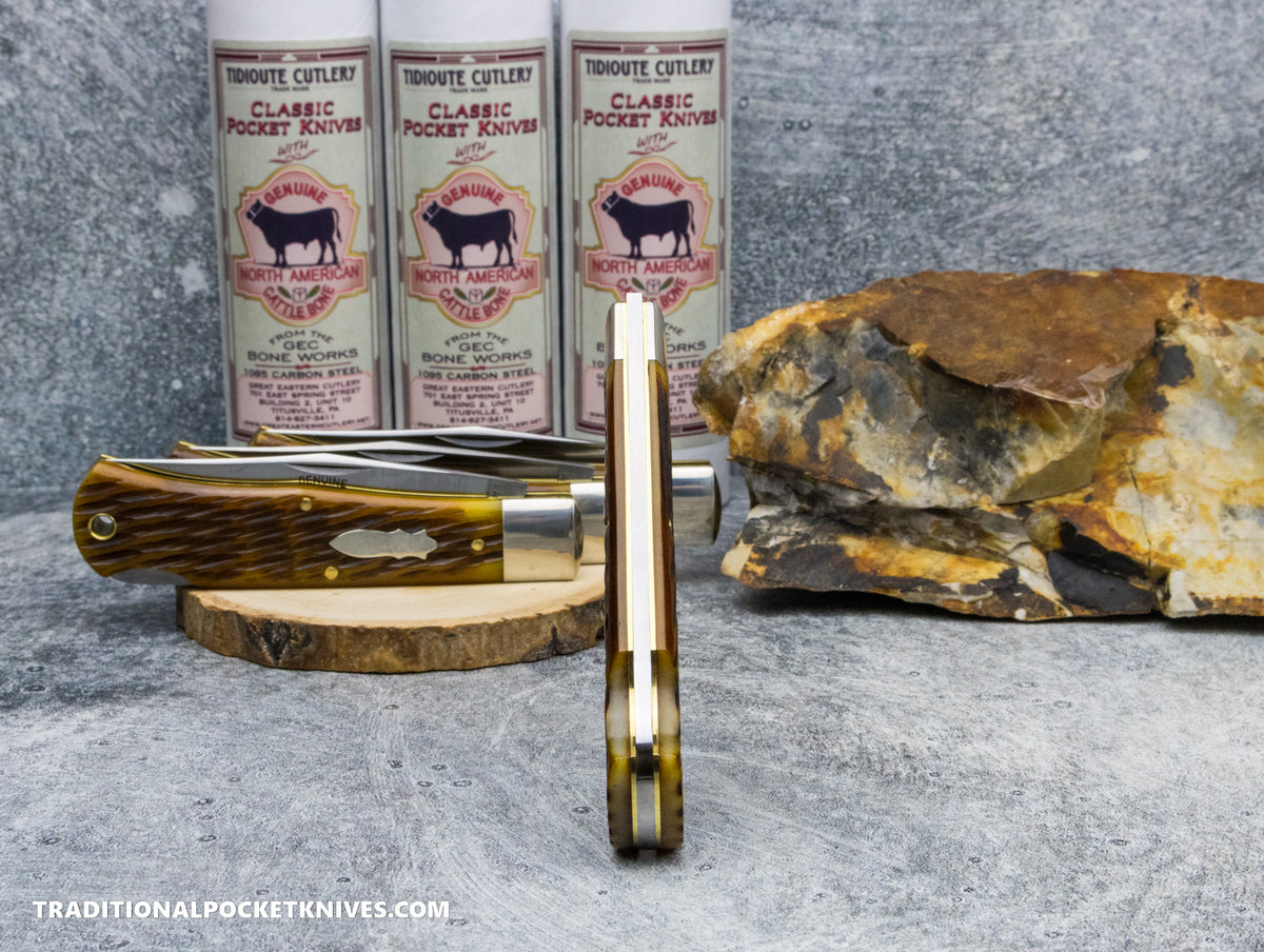 Great Eastern Cutlery #421125LB Tidioute Cutlery Missouri Trader Lockback Antique Yellow Jigged Bone