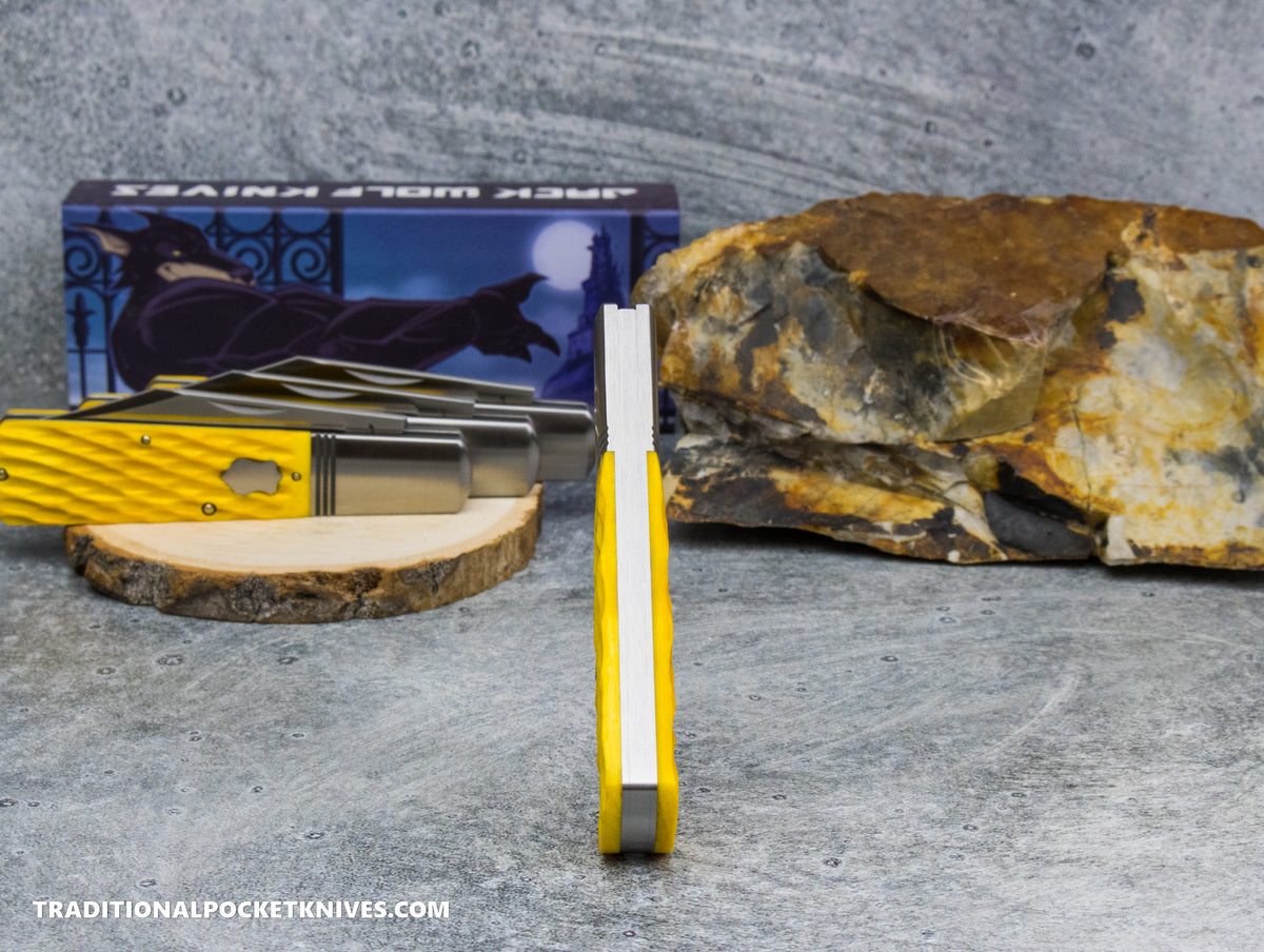 Jack Wolf Knives Gateway Barlow Yellow Jigged Bone - Gateway Series