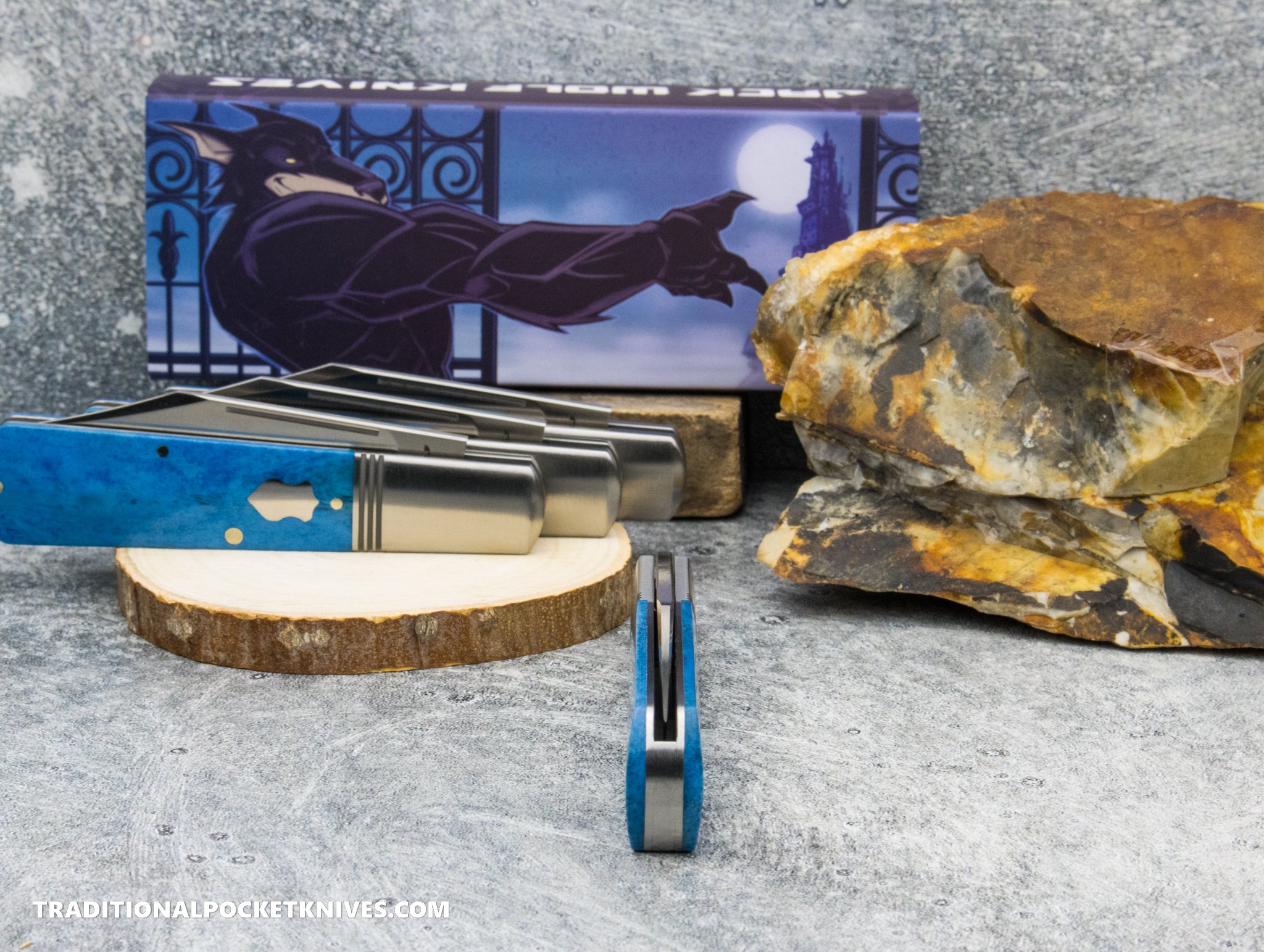 Jack Wolf Knives Gateway Barlow Smooth Blue Bone - Gateway Series