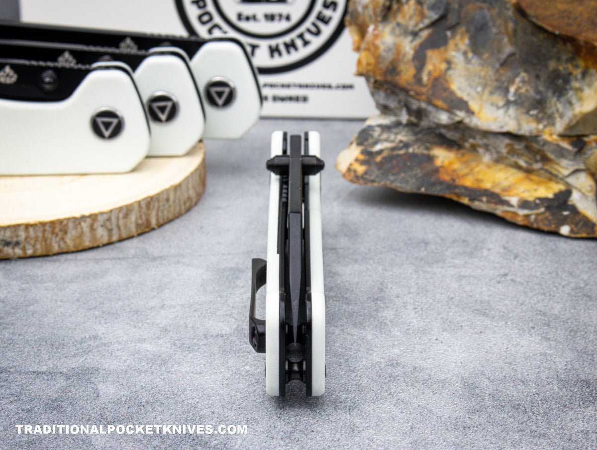 QSP Exclusive Penguin Knife QS130 Imperial White G10 M390