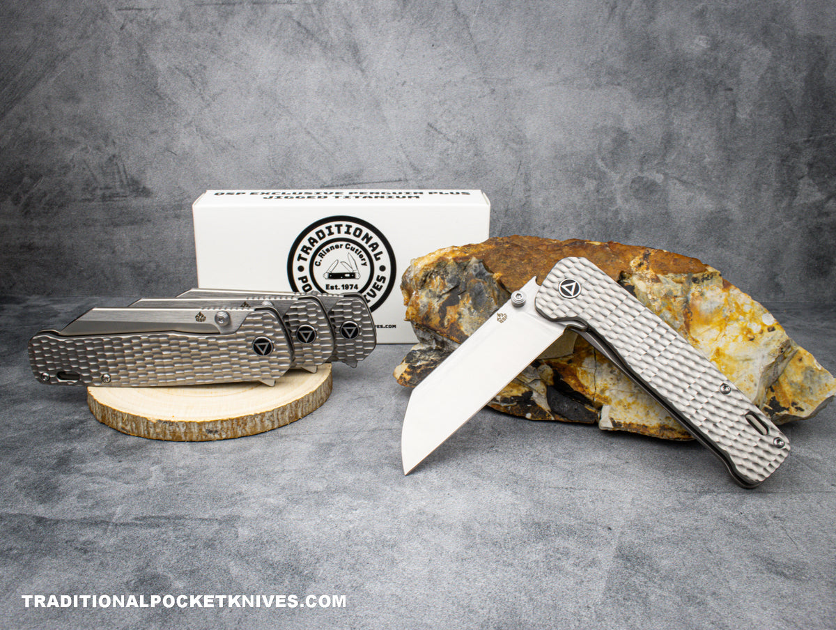QSP Exclusive Penguin Plus Knife QS130XL Gray Jigged Titanium M390