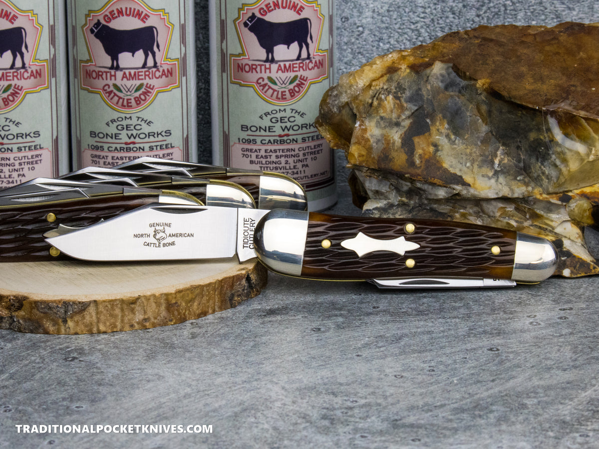 Great Eastern Cutlery #571326 Tidioute Cutlery Geppetto Whittler Hazelnut Jigged Bone