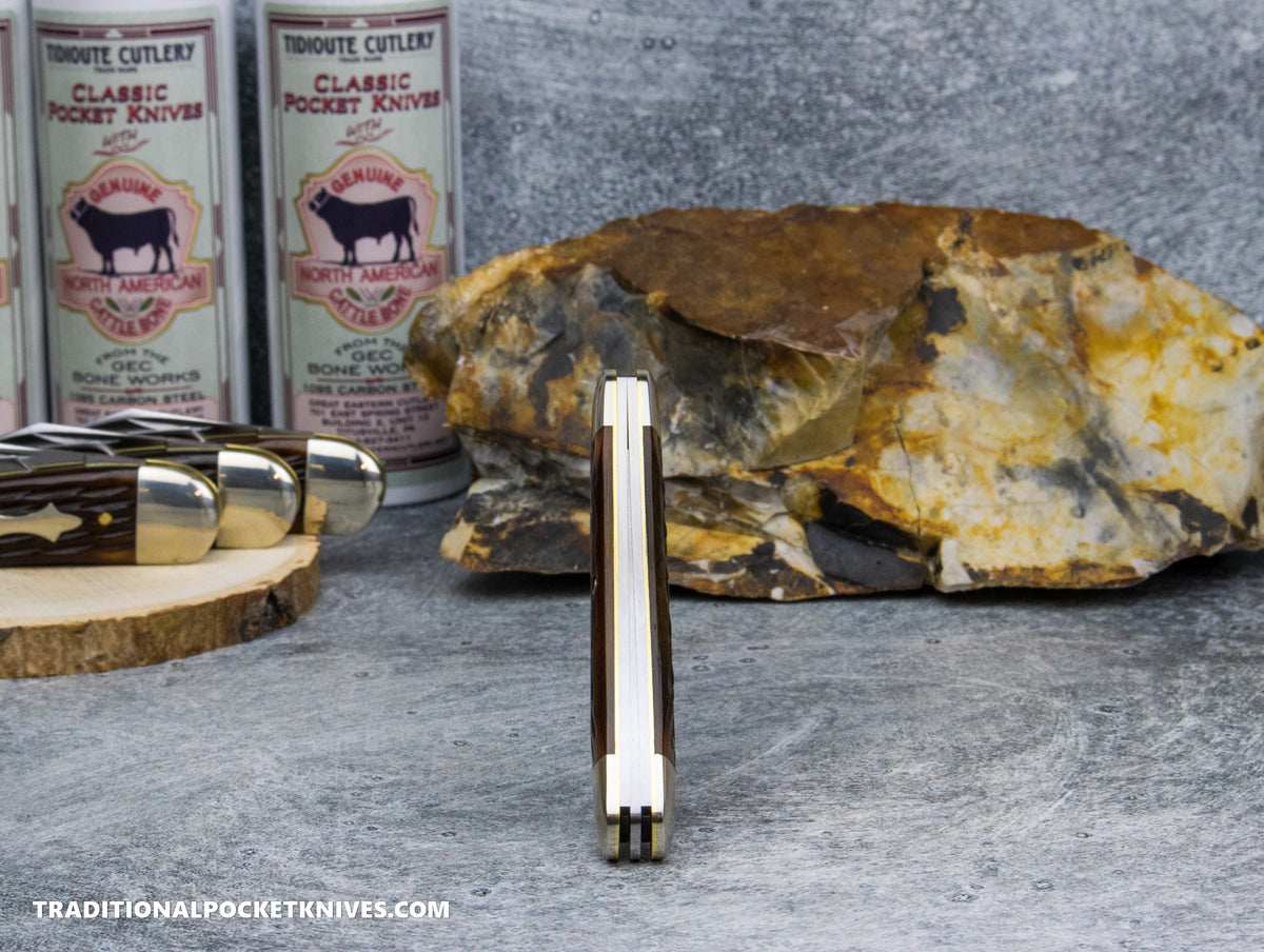 Great Eastern Cutlery #571326 Tidioute Cutlery Geppetto Whittler Hazelnut Jigged Bone