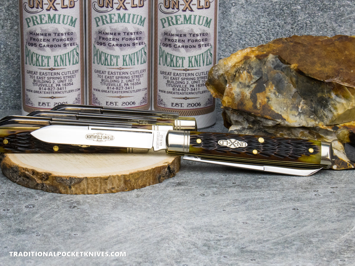 Great Eastern Cutlery #412226 Northfield UNXLD Town Physician Antique Yellow Jigged Bone