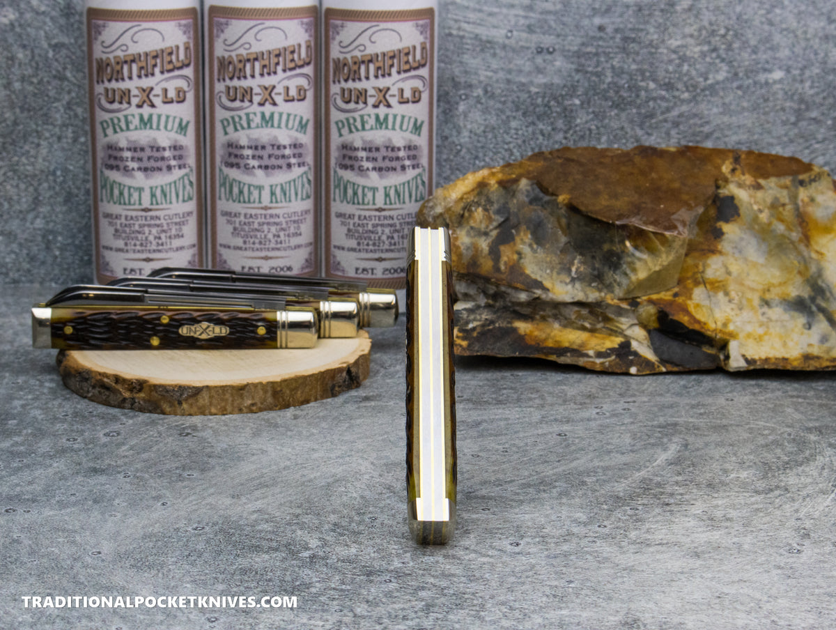 Great Eastern Cutlery #412226 Northfield UNXLD Town Physician Antique Yellow Jigged Bone