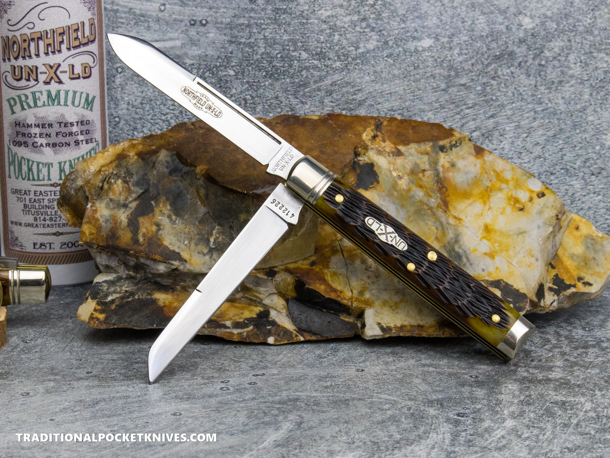 Great Eastern Cutlery #412226 Northfield UNXLD Town Physician Antique Yellow Jigged Bone