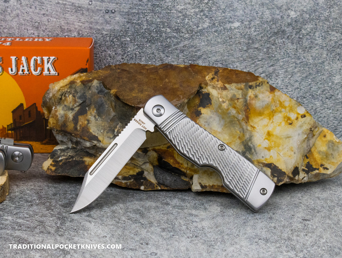 Hot Brass Jack: Jigged Stainless Steel - Clip Point 154CM