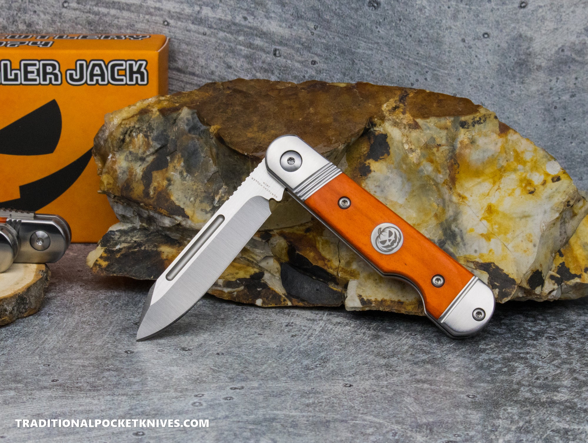 Kentucky Holler Jack: Jack-o'-lantern Smooth Orange Bone - Spearpoint 154CM