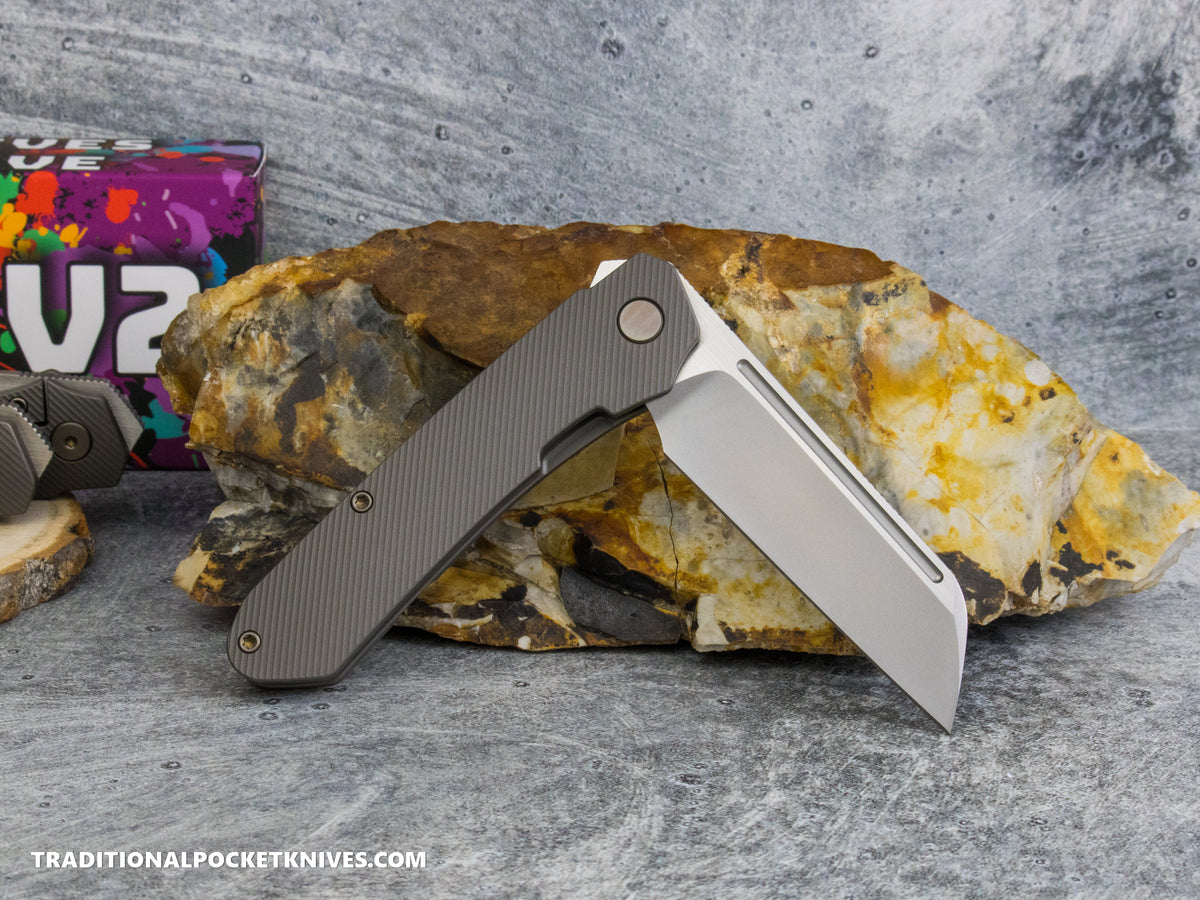 Divo Knives Exclusive Lush V2: Lefty - Full Ti Darkblast Sawcut Vanax Steel
