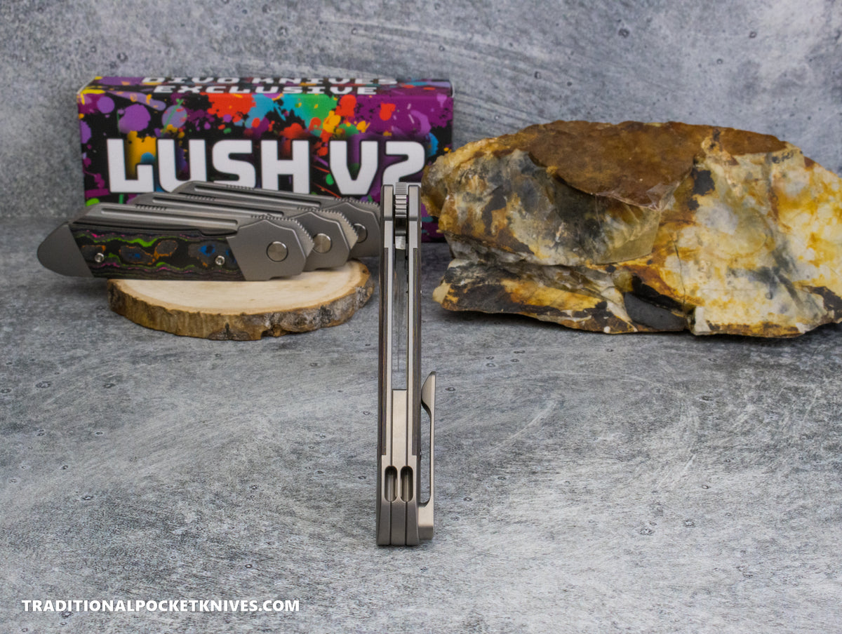 Divo Knives Exclusive Lush V2: Righty - CamoCarbon 80's Vanax Steel