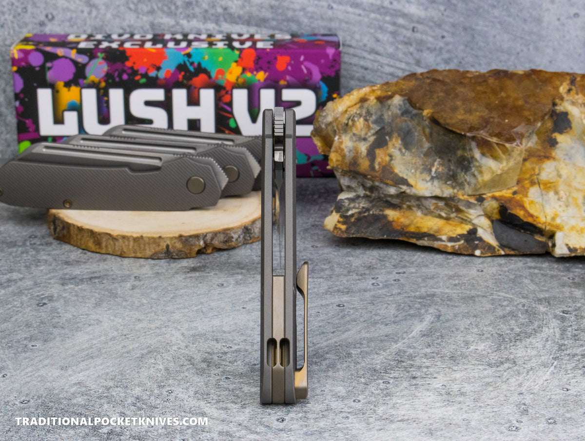 Divo Knives Exclusive Lush V2: Righty - Full Ti Darkblast Sawcut Vanax Steel