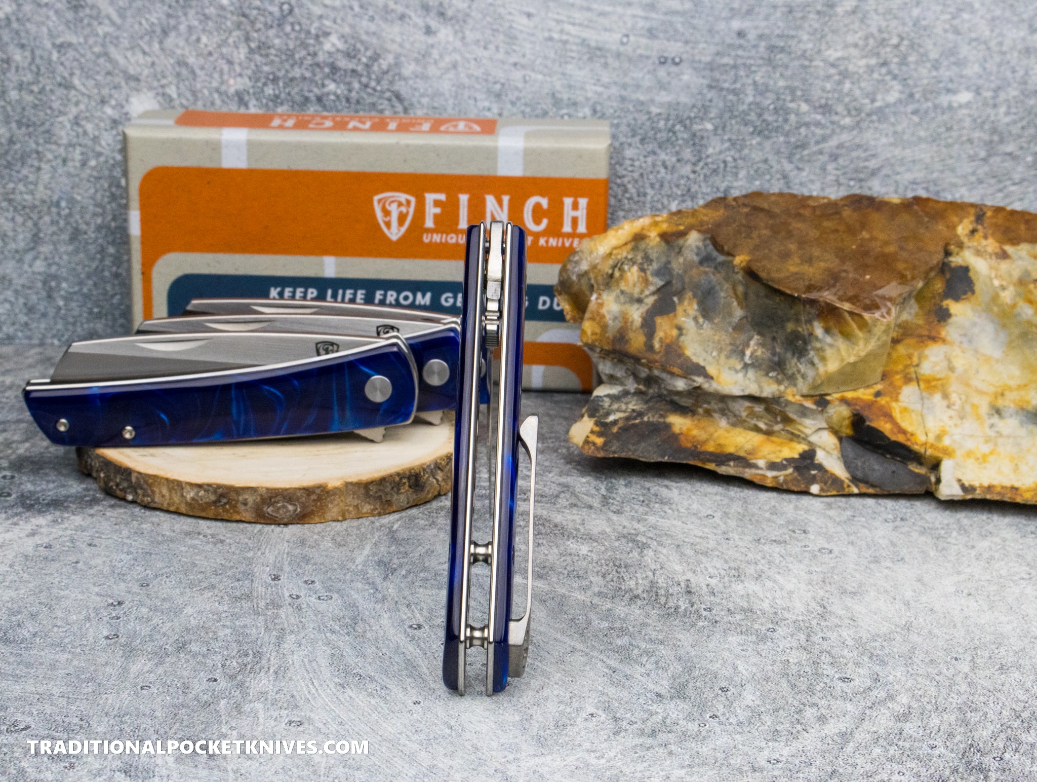 Finch Oxbow Deep Blue Resin - C. Risner Cutlery LLC
