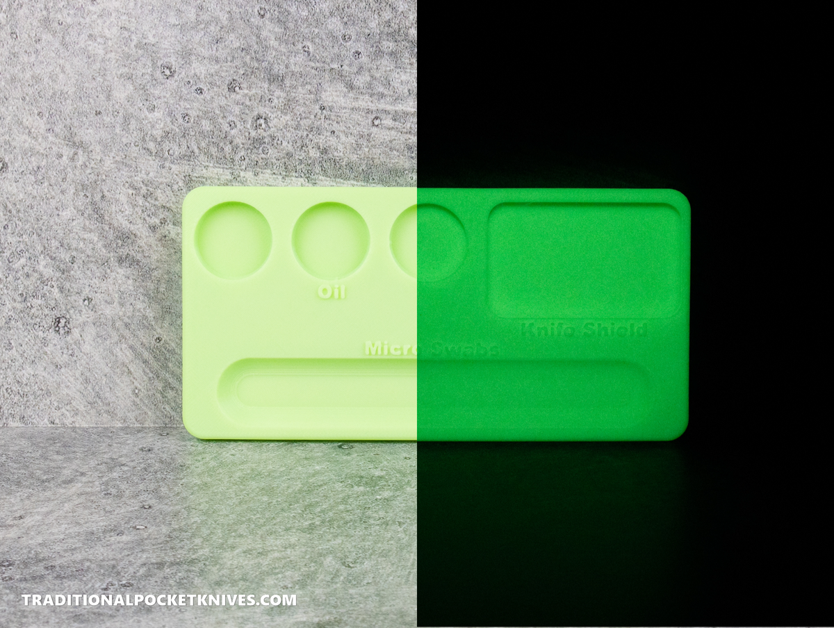 C. Risner Cutlery Cleaning Organizer Small Tray Glow in the Dark Green