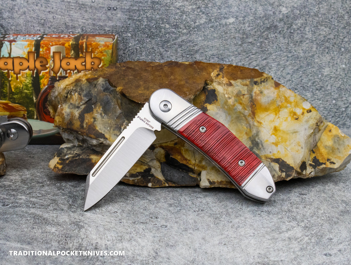 Sugar Maple Jack: Red Sawcut Bone - Modified Sheepsfoot 154CM