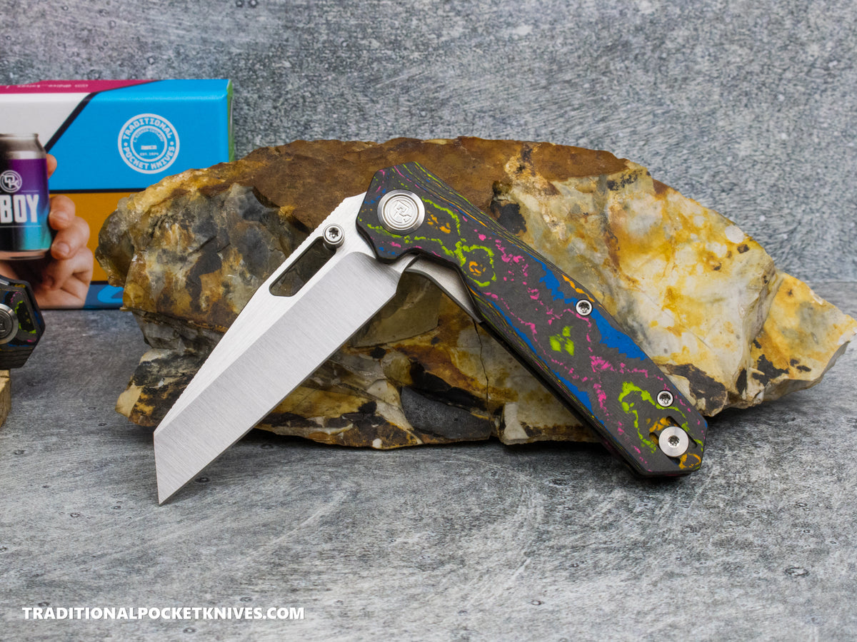 Divo Knives Exclusive SmallBoy Smooth CamoCarbon 80's S90V Satin