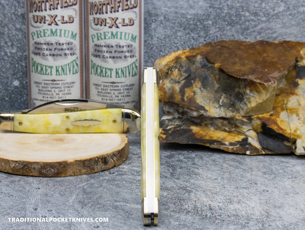 Great Eastern Cutlery #380225 Northfield UNXLD Campfire Whittler Yellow Snow Acrylic