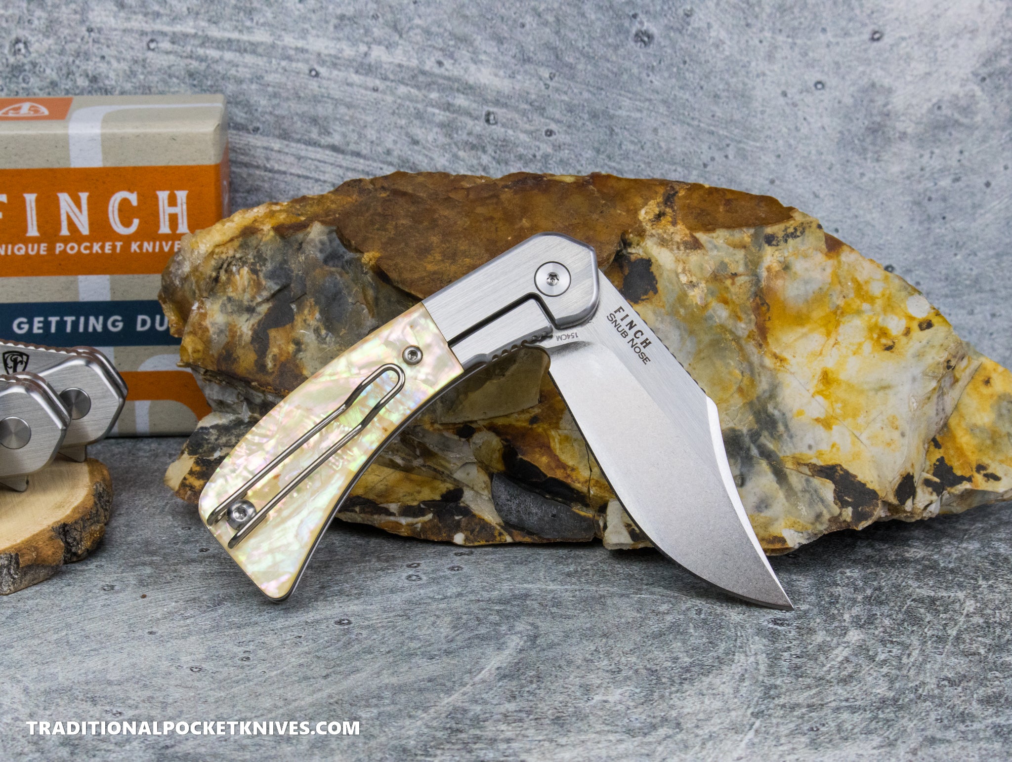 PLACEBO RNF-SNAPPER 5’ 11″ プレセボ Finch Snub Nose Mother of Pearl - C. Risner Cutlery LLC