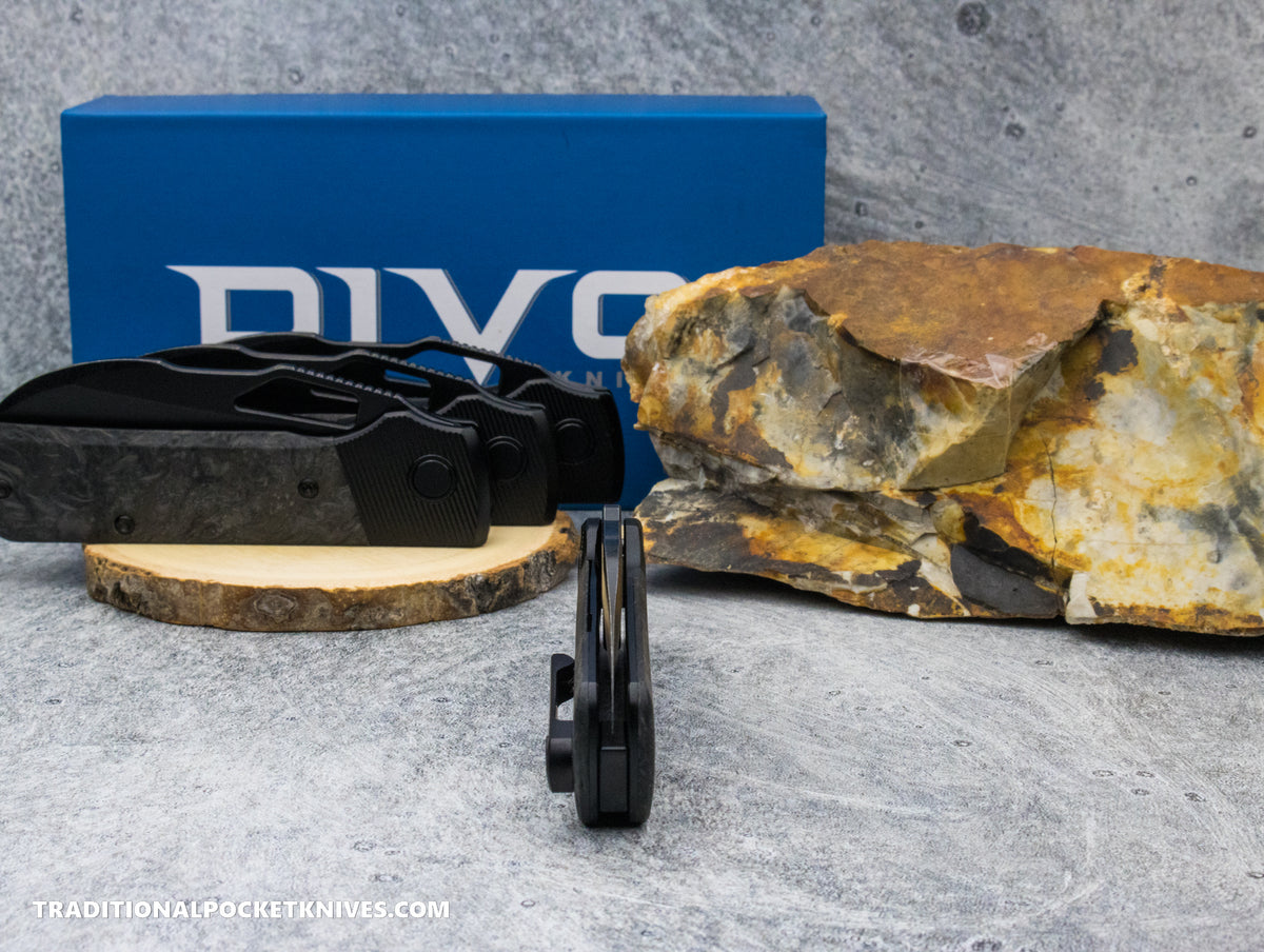Divo Knives Stout V2: Righty - Fat Carbon Dark Matter Glow / Black Stonewash