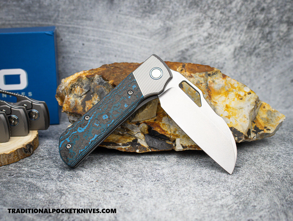 Divo Knives Stout V2: Lefty - Fat Carbon Arctic Storm / Stonewash