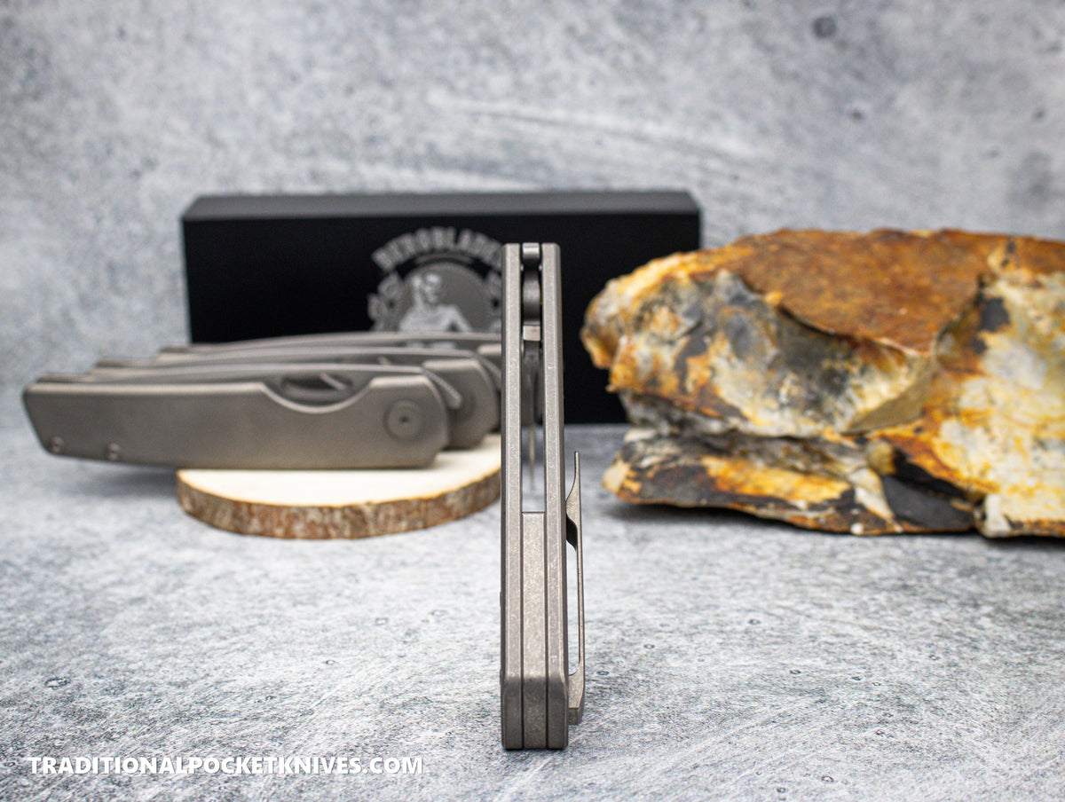 BergBlades Sweeney Full Stonewash Titanium
