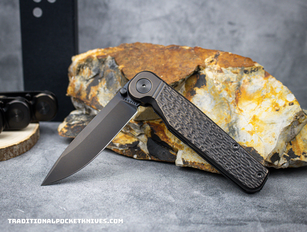 Tactile Knife Co. Exclusive Rockwall Thumbstud Black Jigged