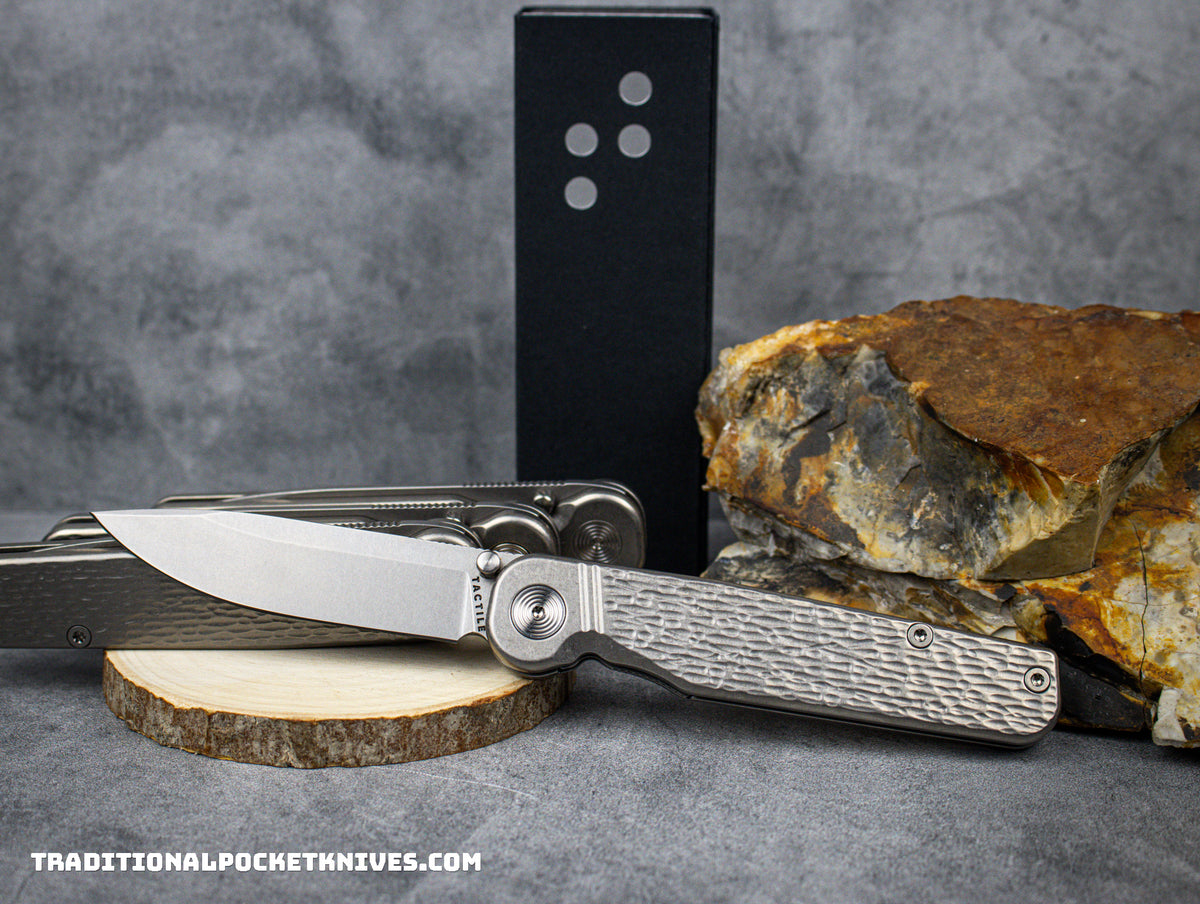 Tactile Knife Co. Exclusive Rockwall Thumbstud Gray Jigged Titanium Magnacut