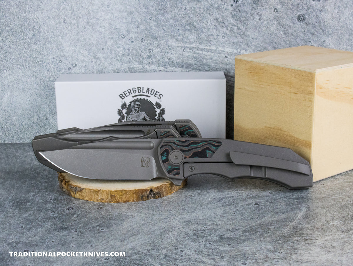 BergBlades Tick : Sandblast Stonewashed Titanium CamoCarbon Shipwreck Inlay : Sandblast Stonewashed S90V : ***LEFTY VERSION***