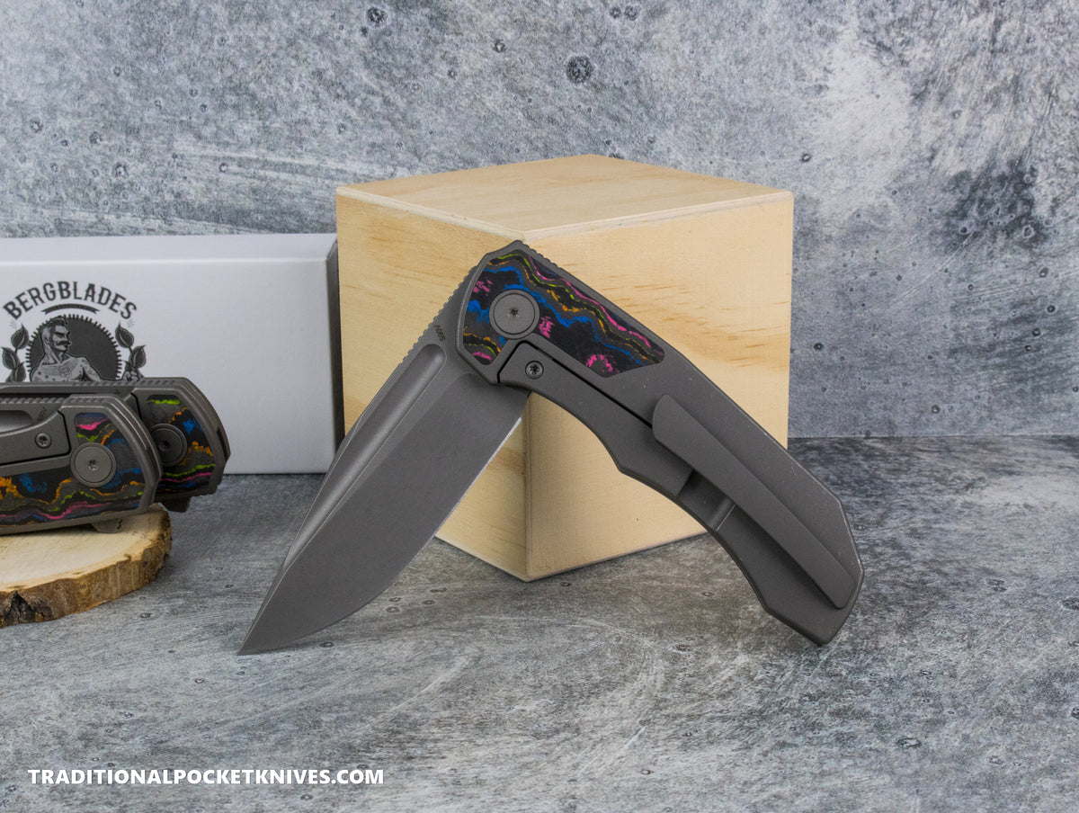 BergBlades Tick : Sandblast Stonewashed Titanium CamoCarbon 80s Inlay : Sandblast Stonewashed S90V : ***LEFTY VERSION***