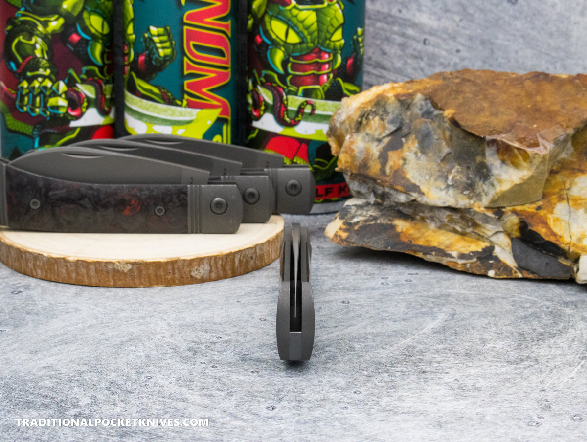 Jack Wolf Knives Venom Jack Fat Carbon Dark Matter Red Blast &amp; Tumble