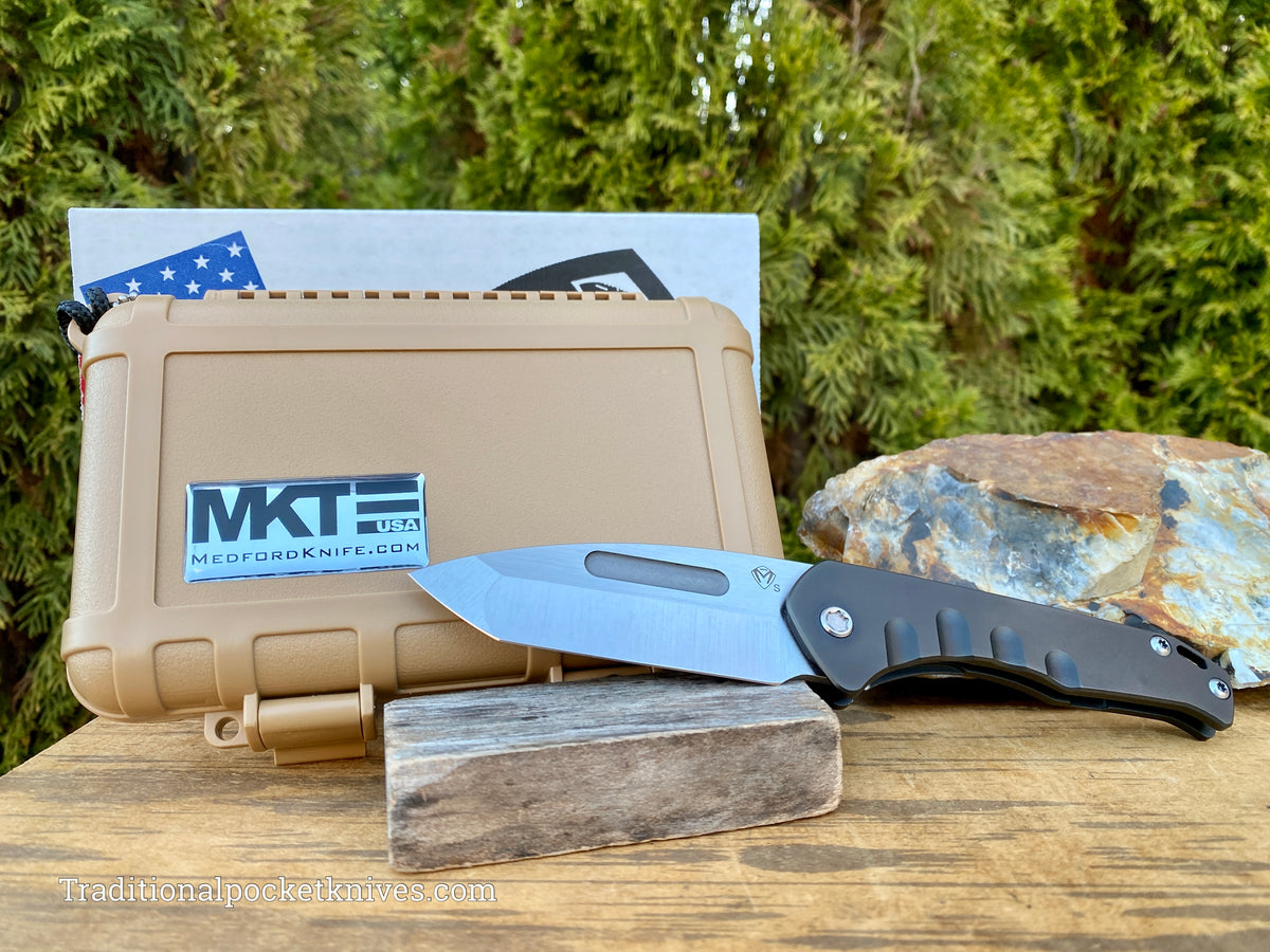Medford Knives Praetorian Slim Tanto / S35VN / PVD Handles / SD HW / PVD Clip