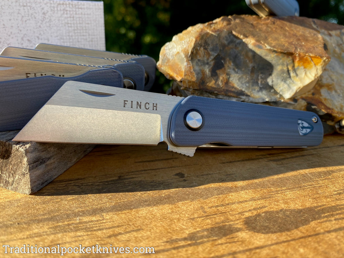 Finch Runtly G-10 Smokey Gray