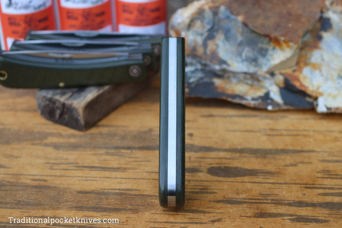 Great Eastern Cutlery #715121 Farm&amp;Field Tool Bull Nose Green Linen Micarta