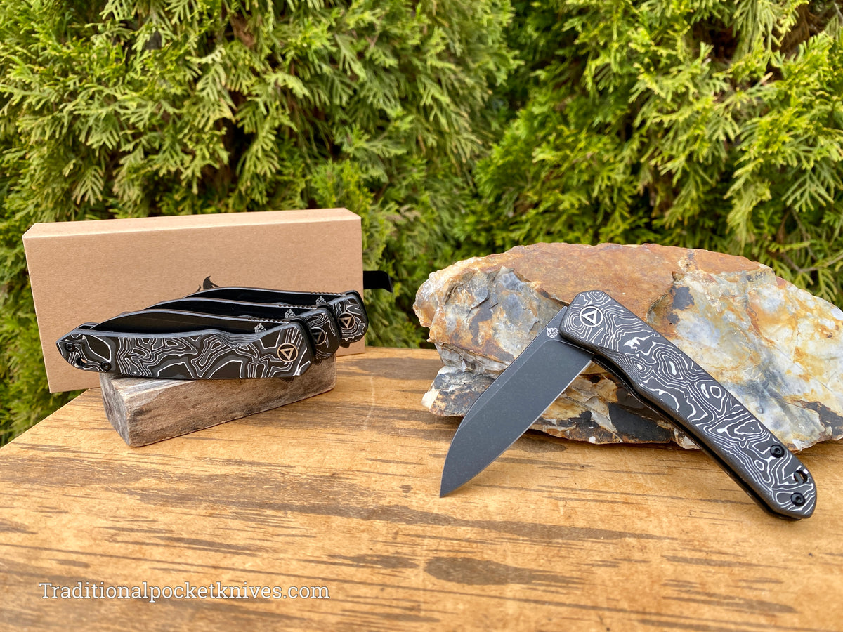 QSP Otter Knife QS140-A2 Aluminum Foil Carbon Fiber S35VN Steel