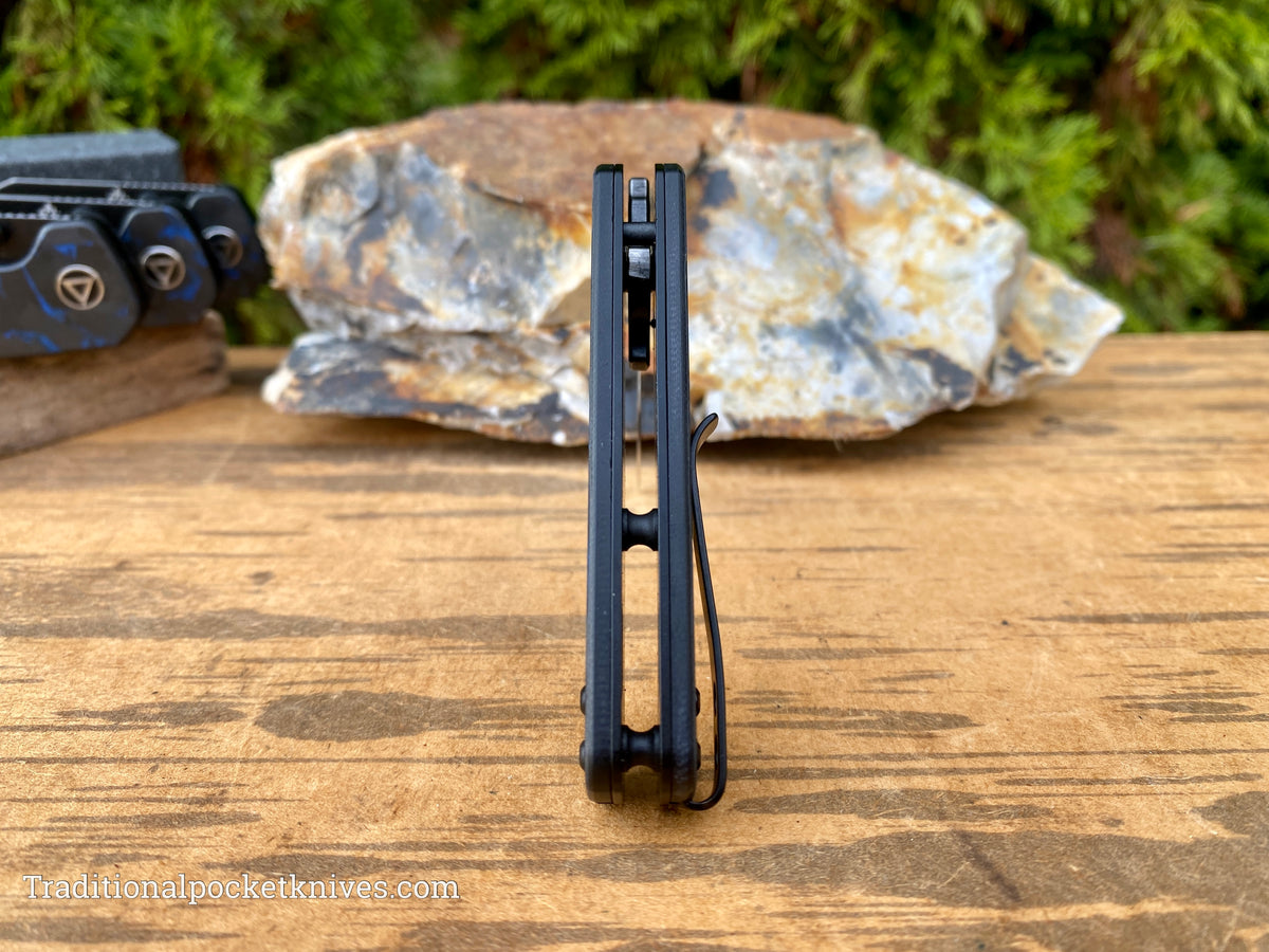 QSP Penguin Mini Knife QS130XS-D2 Shredded Carbon Fiber G10 Blue 14C28N Steel