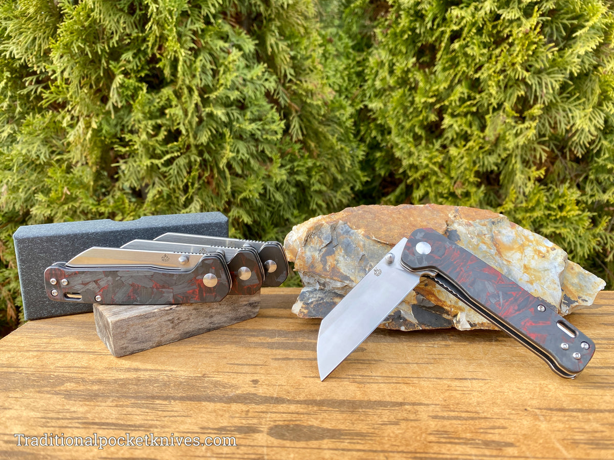 QSP Penguin Knife QS130-TRD Shredded Red Carbon Fiber G10 D2 Steel