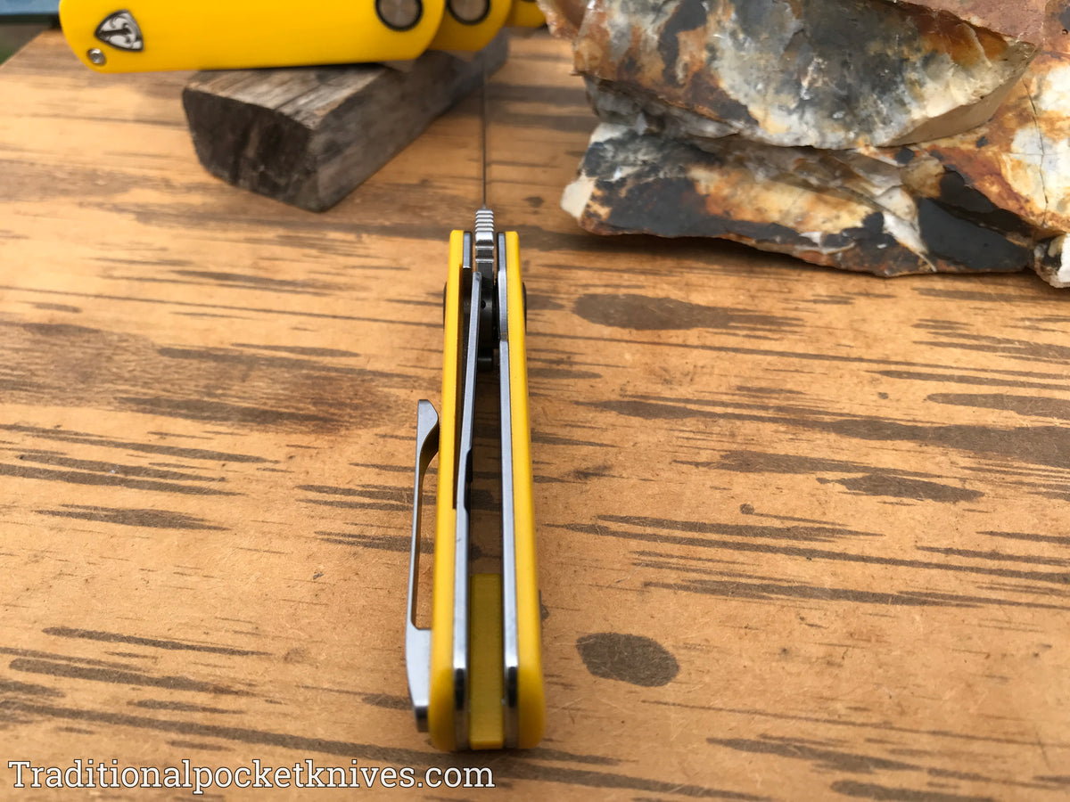 Finch Runtly G-10 Yellow Belly